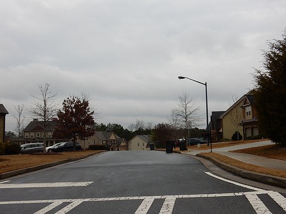 5th image of 5256 Cedar Mill Dr