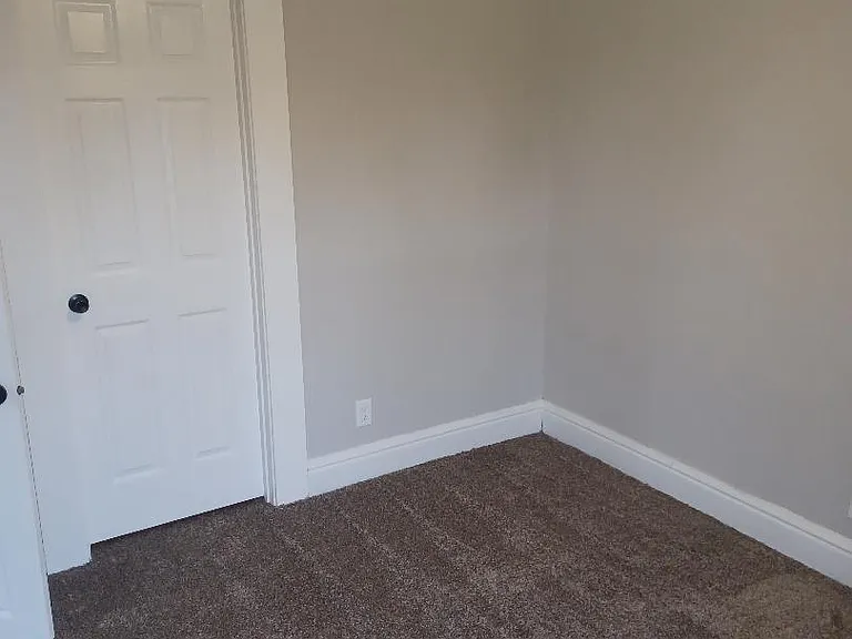 918 Savilla Ave — Photo 9