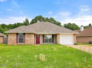 934 Bullrun Dr, Jackson, MS 39272