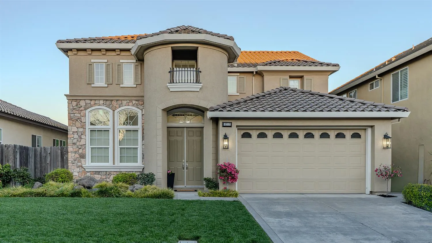 4212 Gabriel Way photo 1