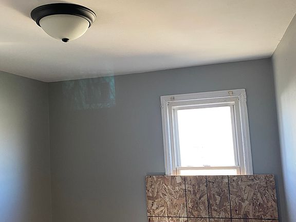 4th image of 26721 Kean St