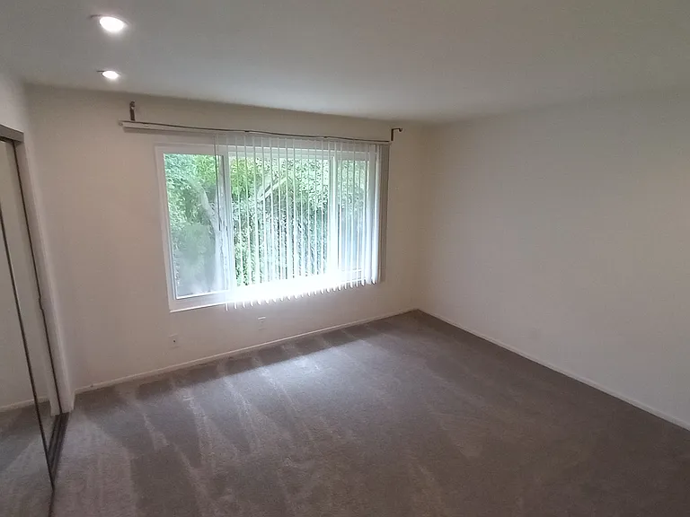 7386 Calle Real #23 — Photo 8