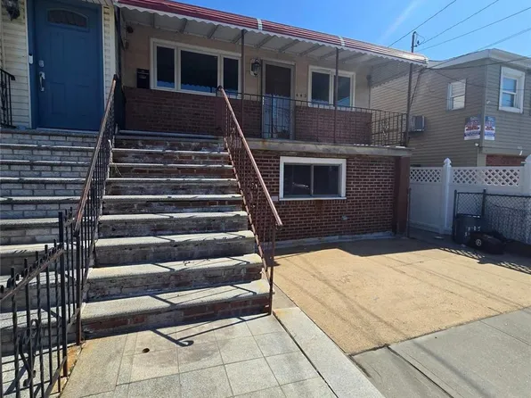 442 Beach 48 St, Far Rockaway, NY 11691