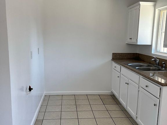 2nd image of 1594 N Sepulveda Ave Unit A