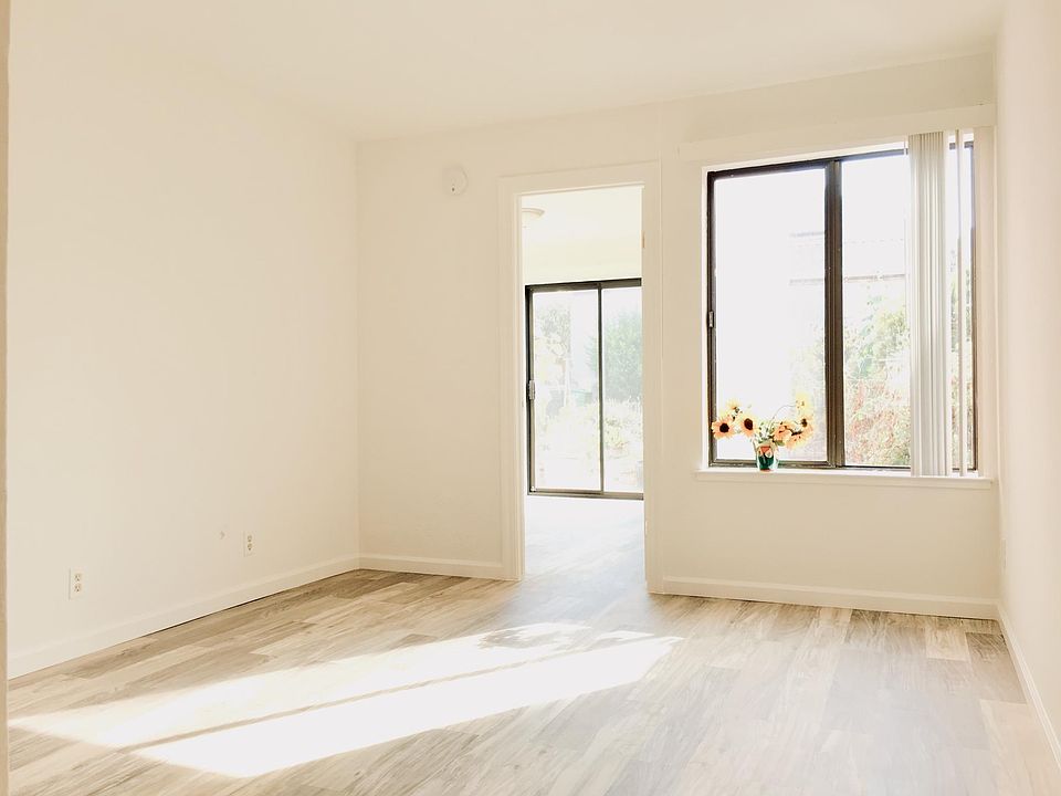1st image of 232 Miramar Ave