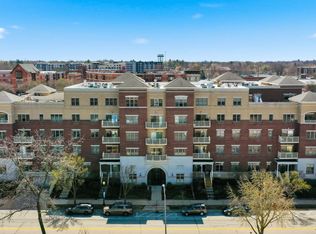 965 Rogers St Unit 104, Downers Grove, IL