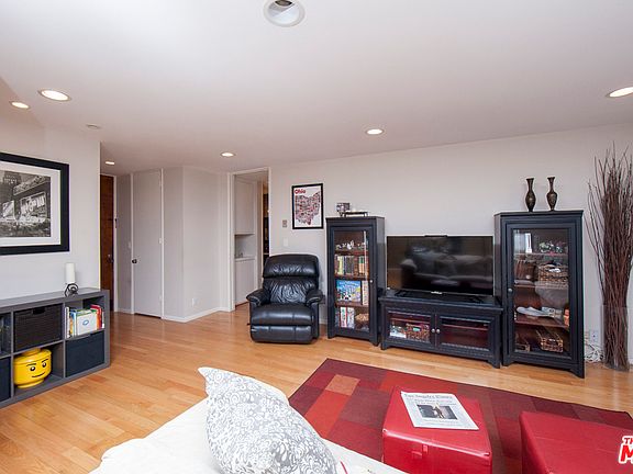 4th image of 6050 Canterbury Dr Unit E317