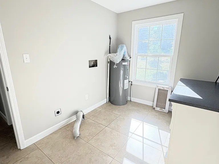 204 Grey Rd — Photo 6