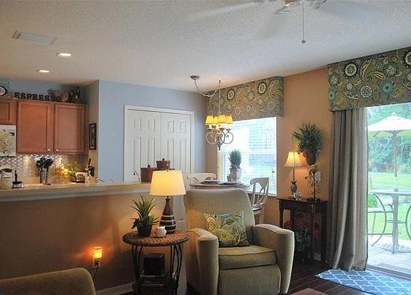 5th image of 4411 Silver Falls Dr #4411