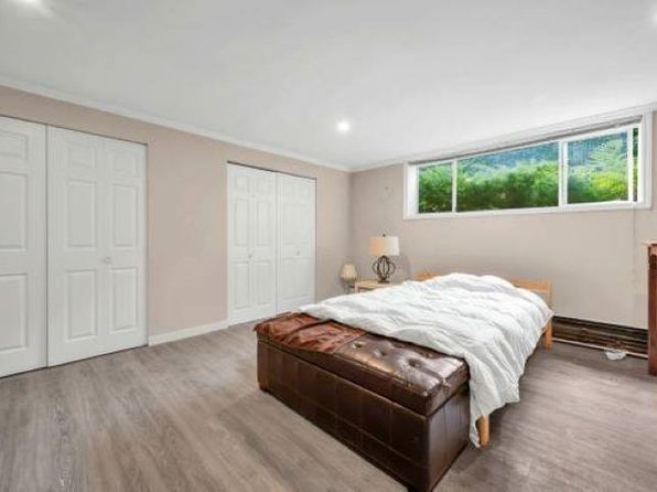 5 bedroom rental in West Vancouver — photo 9