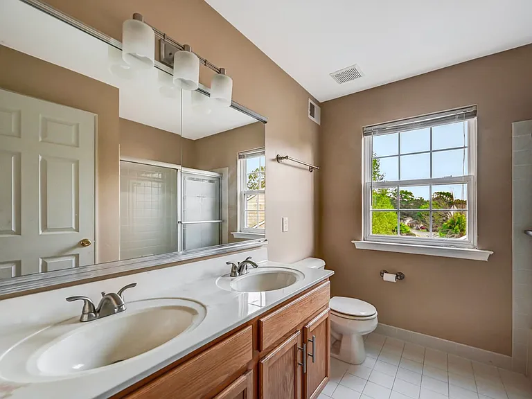 115 Daffodil Dr — Photo 38