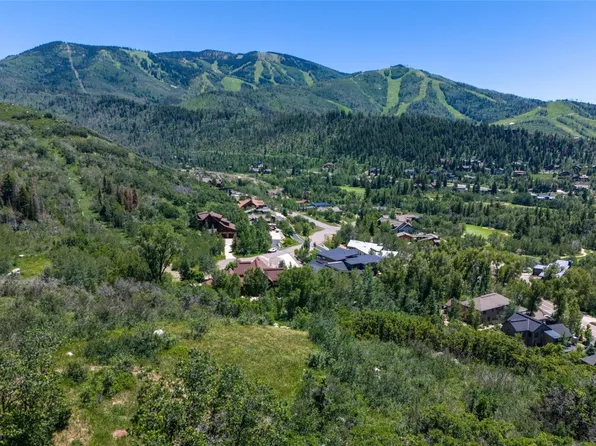 520 Steamboat Blvd, Steamboat Springs, CO 80487
