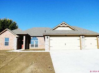 25284 Creek Bank Trl, Claremore, OK 74019