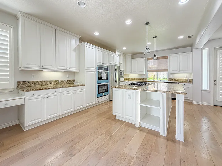 11493 Nantucket Pkwy — Photo 10
