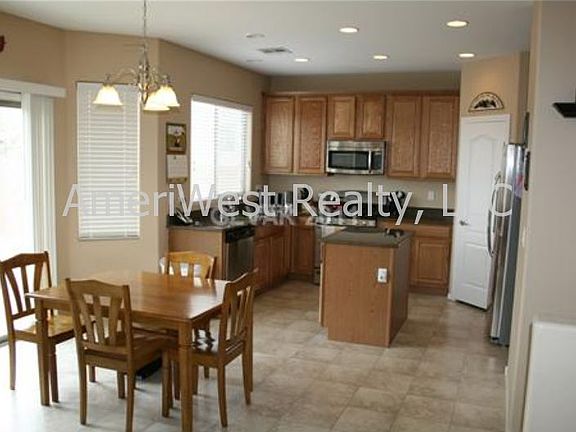 3rd image of 10305 Walworth Ave