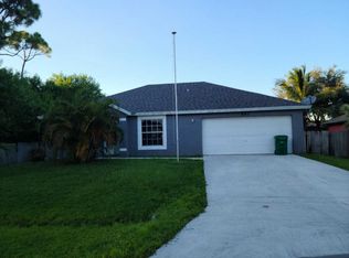 661 SE Chapman Ave, Port Saint Lucie, FL 34984