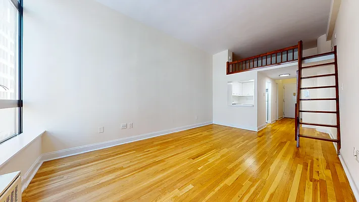 Rented by Bond New York | media 16