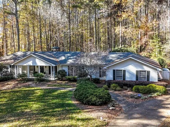 1355 Sherry Dr, Alpharetta, GA 30009