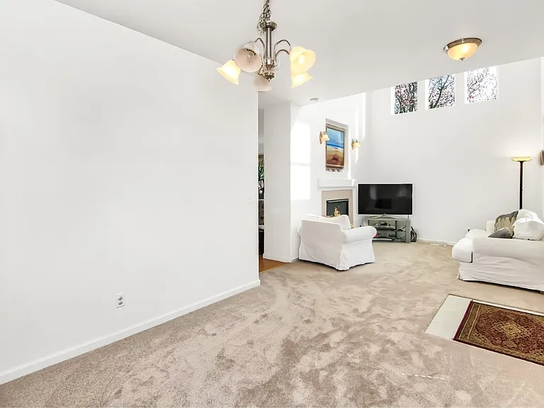 10251 NE Okanogan St — Photo 7
