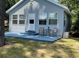 W8495 Cloverleaf Lake Rd, Clintonville, WI 54929