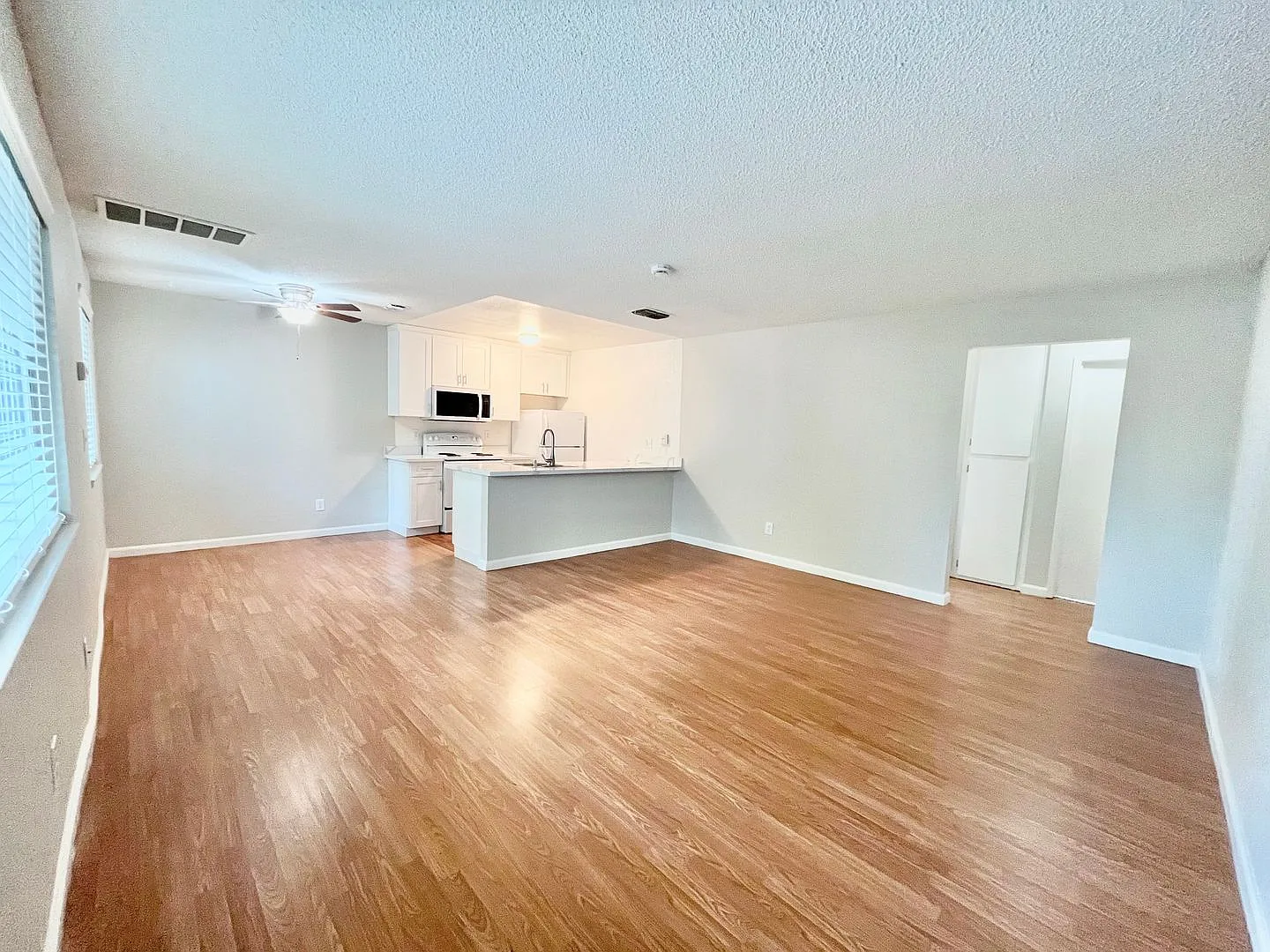 5632 Cypress Avenue — Photo 3