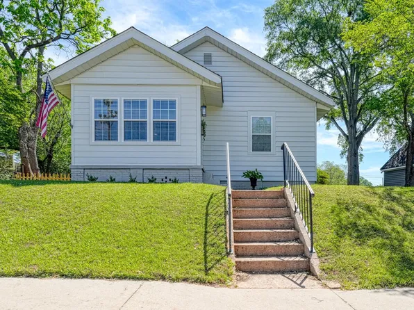 12 Lawrence St, Lyman, SC 29365