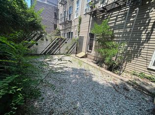 178 Meserole St APT 1, Brooklyn, NY 11206