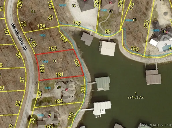 1454 Via Del Lago Dr, Sunrise Beach, MO 65079