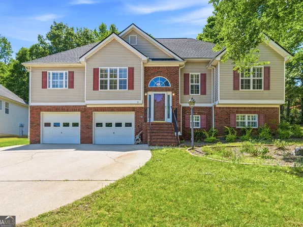 2403 Bluff Creek Overlook, Douglasville, GA 30135