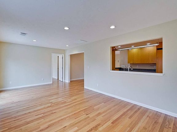 4th image of 12795 Lantana Ave