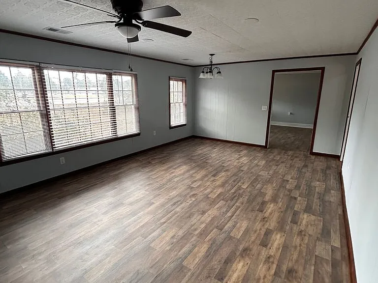 5365 W Oglethorpe Hwy — Photo 10