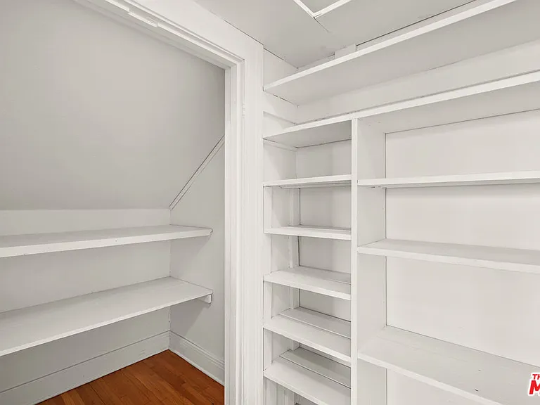 1815 N Grace Ave — Photo 13