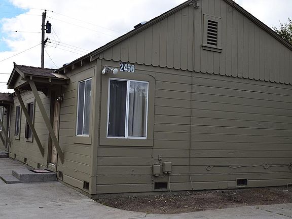 3rd image of 2456 Summer St