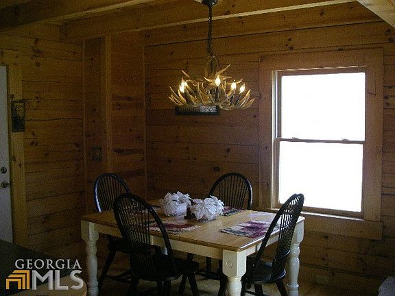 2nd image of 322 Sutallee Pl