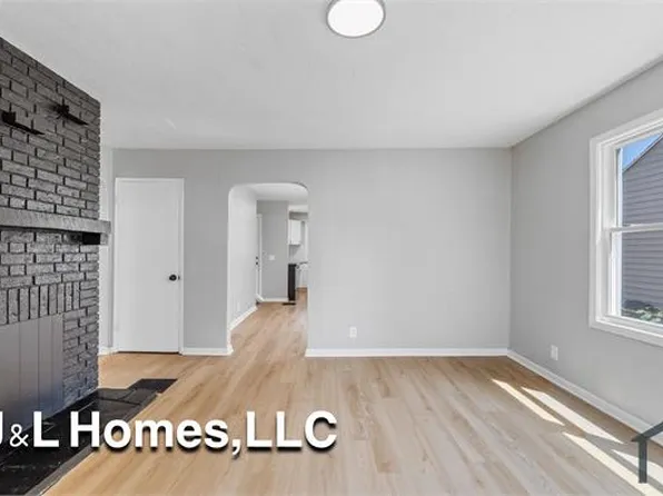 568 Whitethorne Ave, Columbus, OH 43223