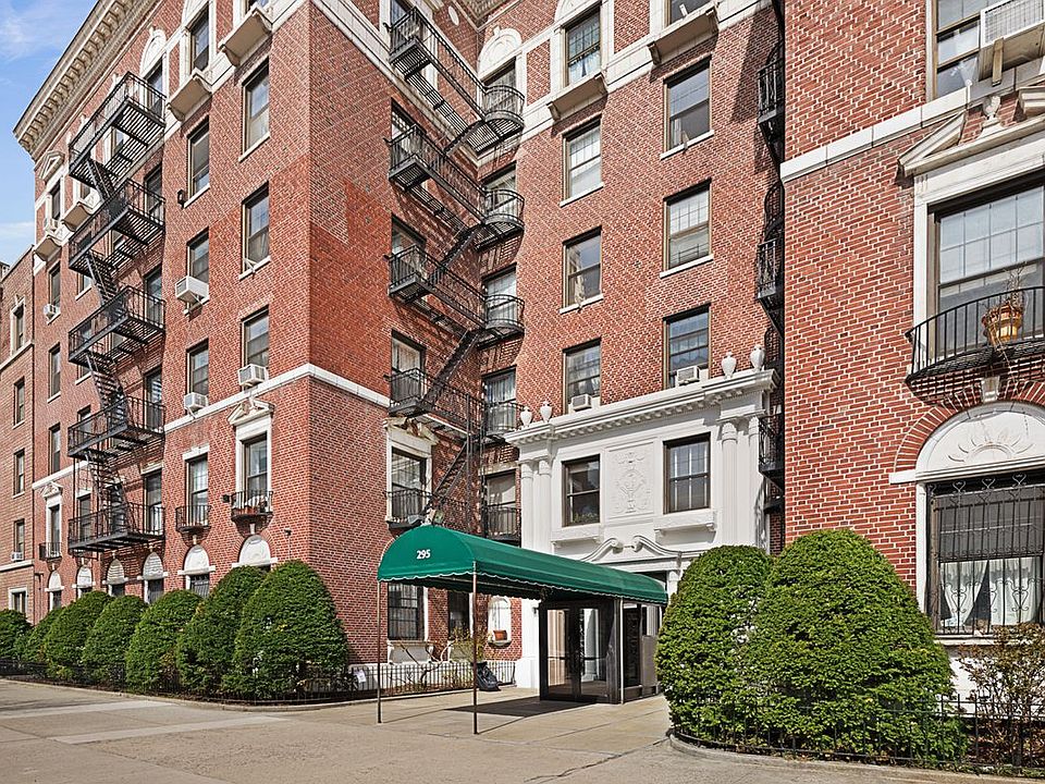 1st image of 295 Saint Johns Pl APT 1J