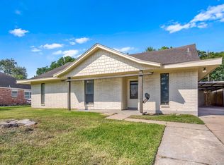 2818 Burke Rd, Pasadena, TX 77502