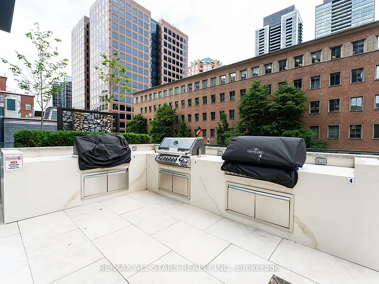 634 Church St #4006 — Photo 34