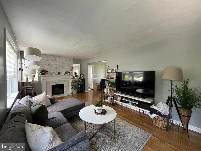 315 Marvin Rd — Photo 2