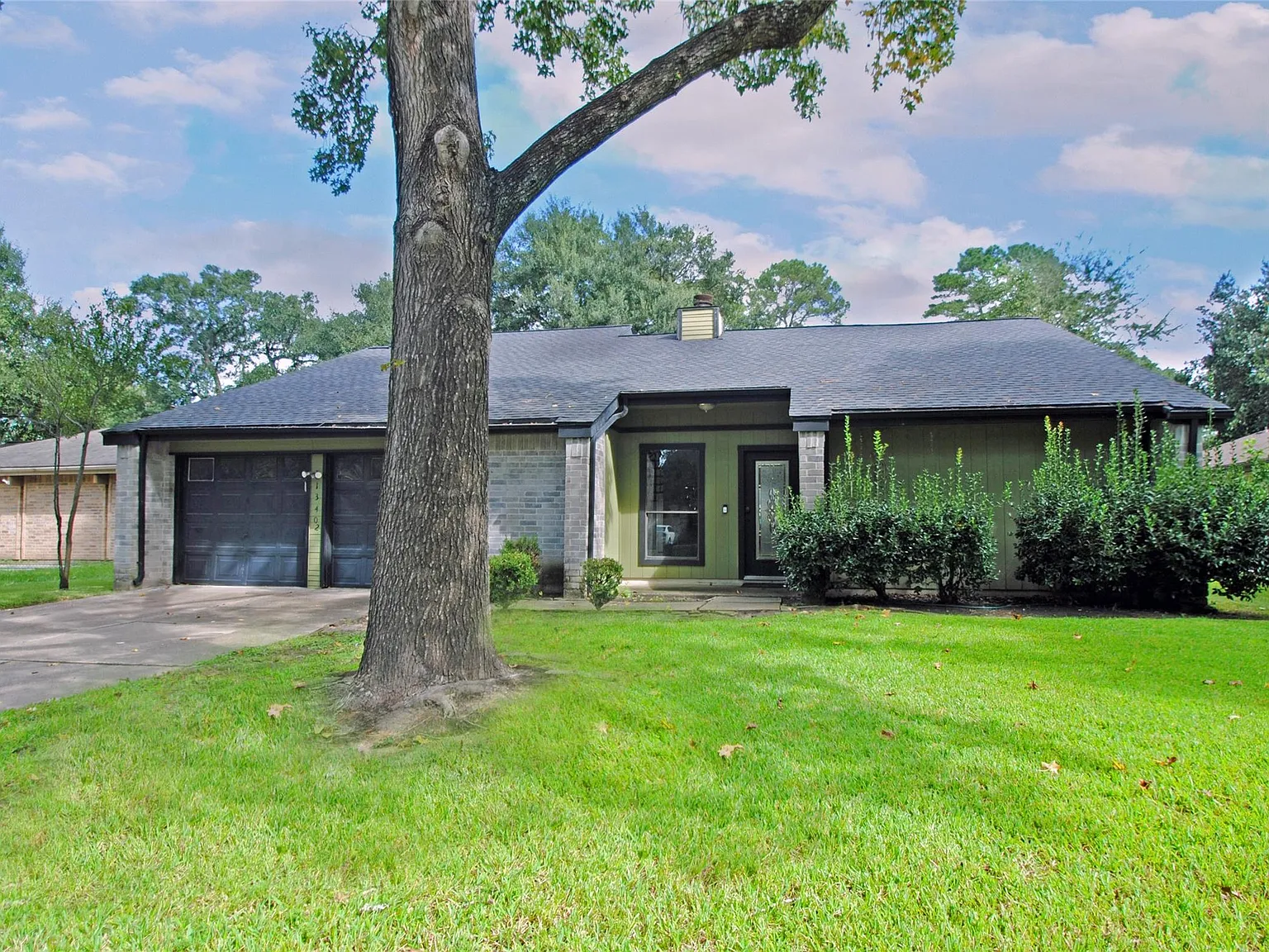 3 bed, 2.0 bath, 2186 sqft, $2,300 — Photo 4