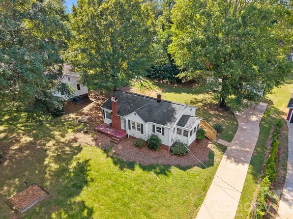 1127 Thompson Ave, Charlotte, NC 28216