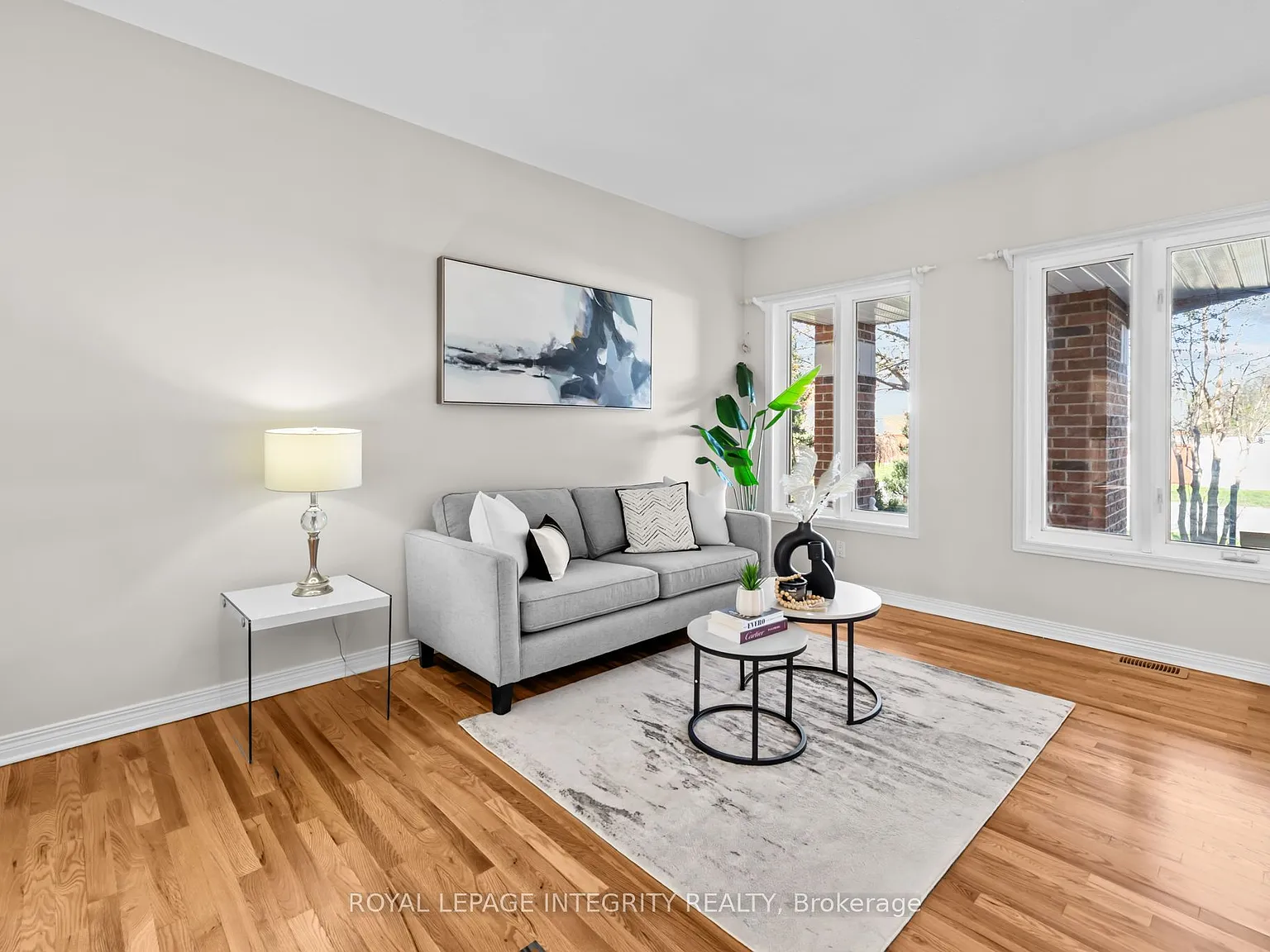4 bed, $3,200 — Photo 2