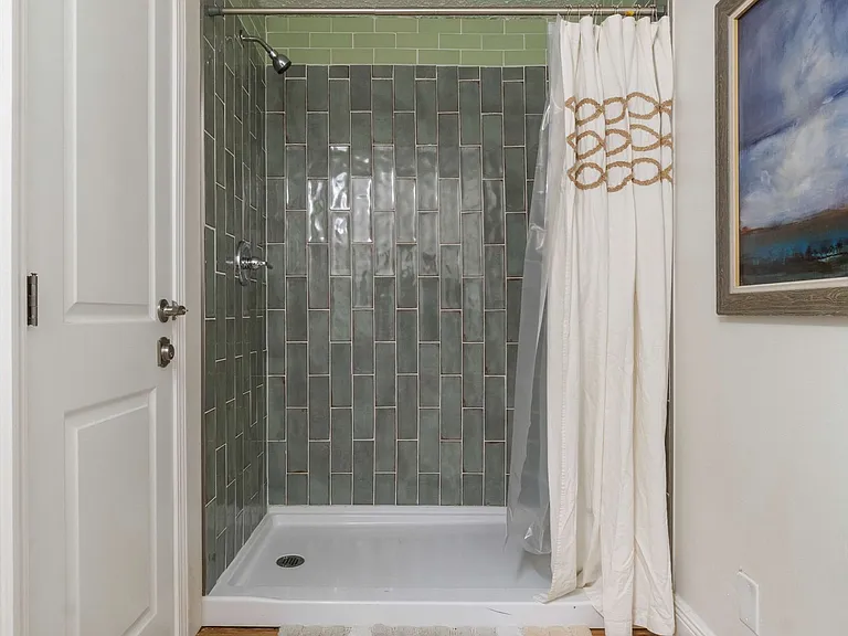 2740 Santa Barbara Dr NW — Photo 2