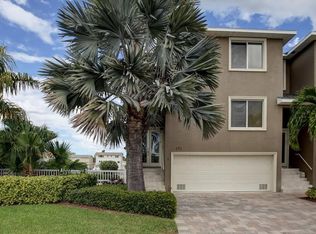 142 174th Terrace Dr #1, Redington Shores, FL 33708