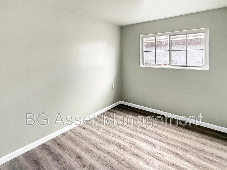 1755 Emeric Ave — Photo 1