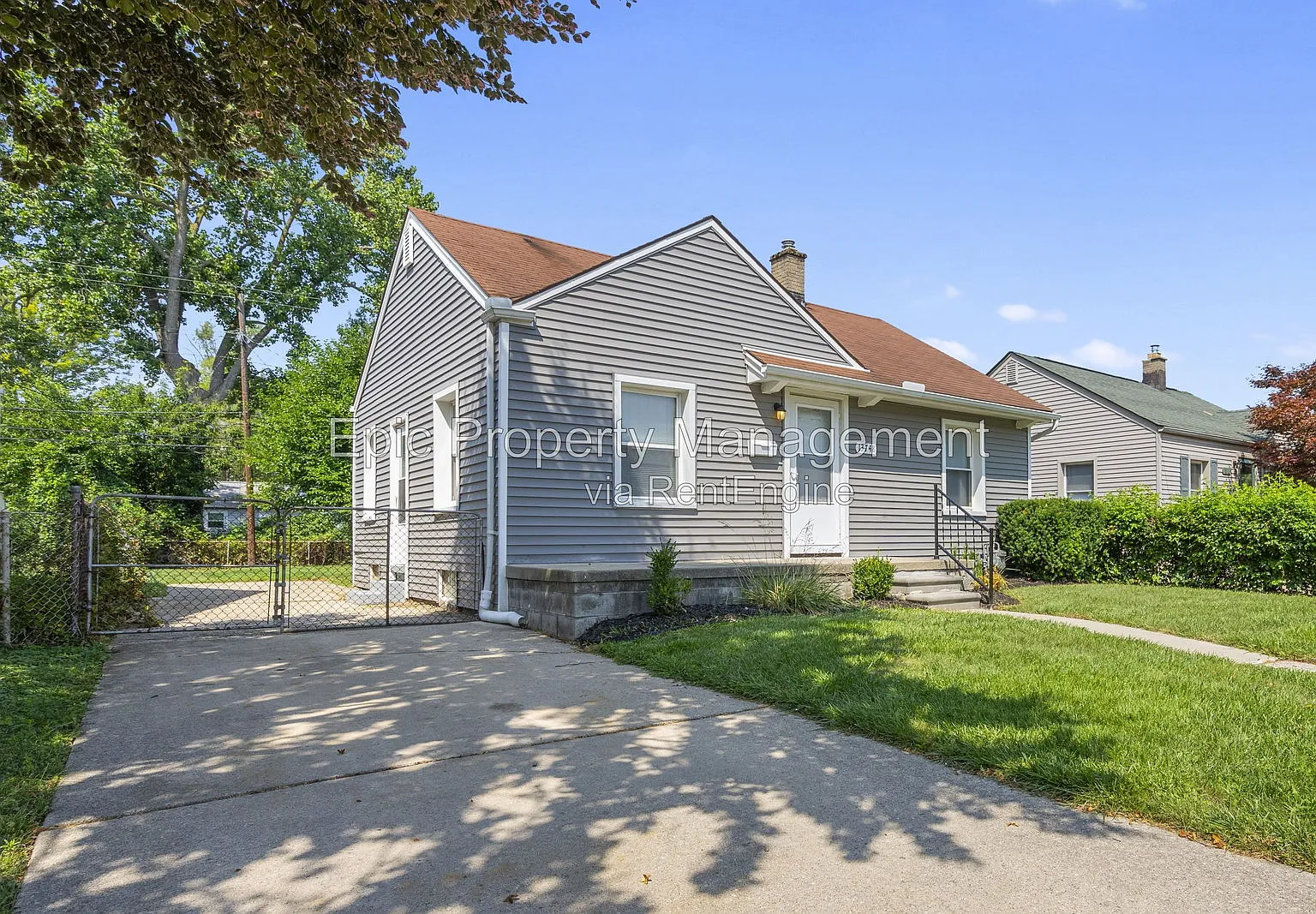 2 bed, 1.0 bath, $1,645 — Photo 2
