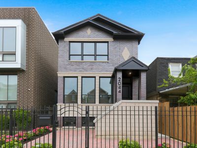 2044 W Superior St, Chicago, IL, 60612