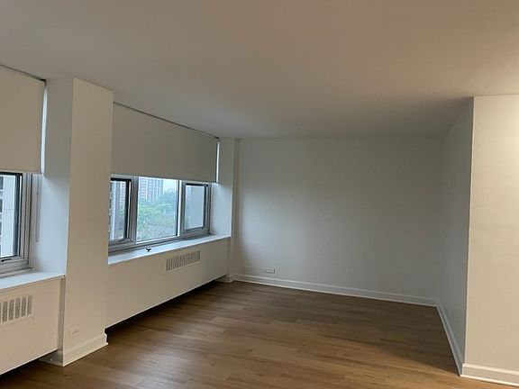 5th image of 4250 N Marine Dr APT 1023