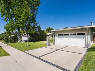 6204 Sylvia Ave, Reseda, CA 91335