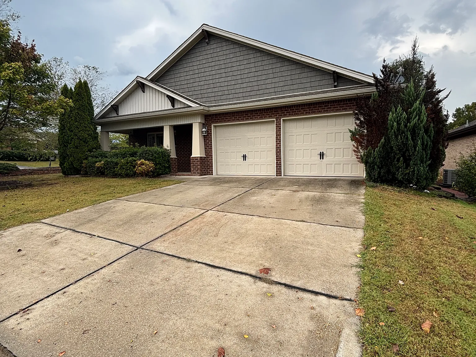 3 bed, 1600 sqft, $1,695 — Photo 2